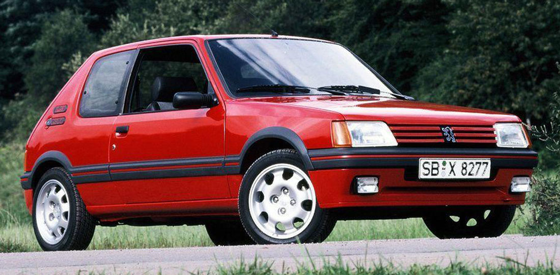 Peugeot 205, 40 anni di storia della piccola utilitaria del Leone Peugeot 205, 40 anni di storia della piccola utilitaria del Leone